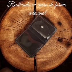 Cartera de cuero artesanal
